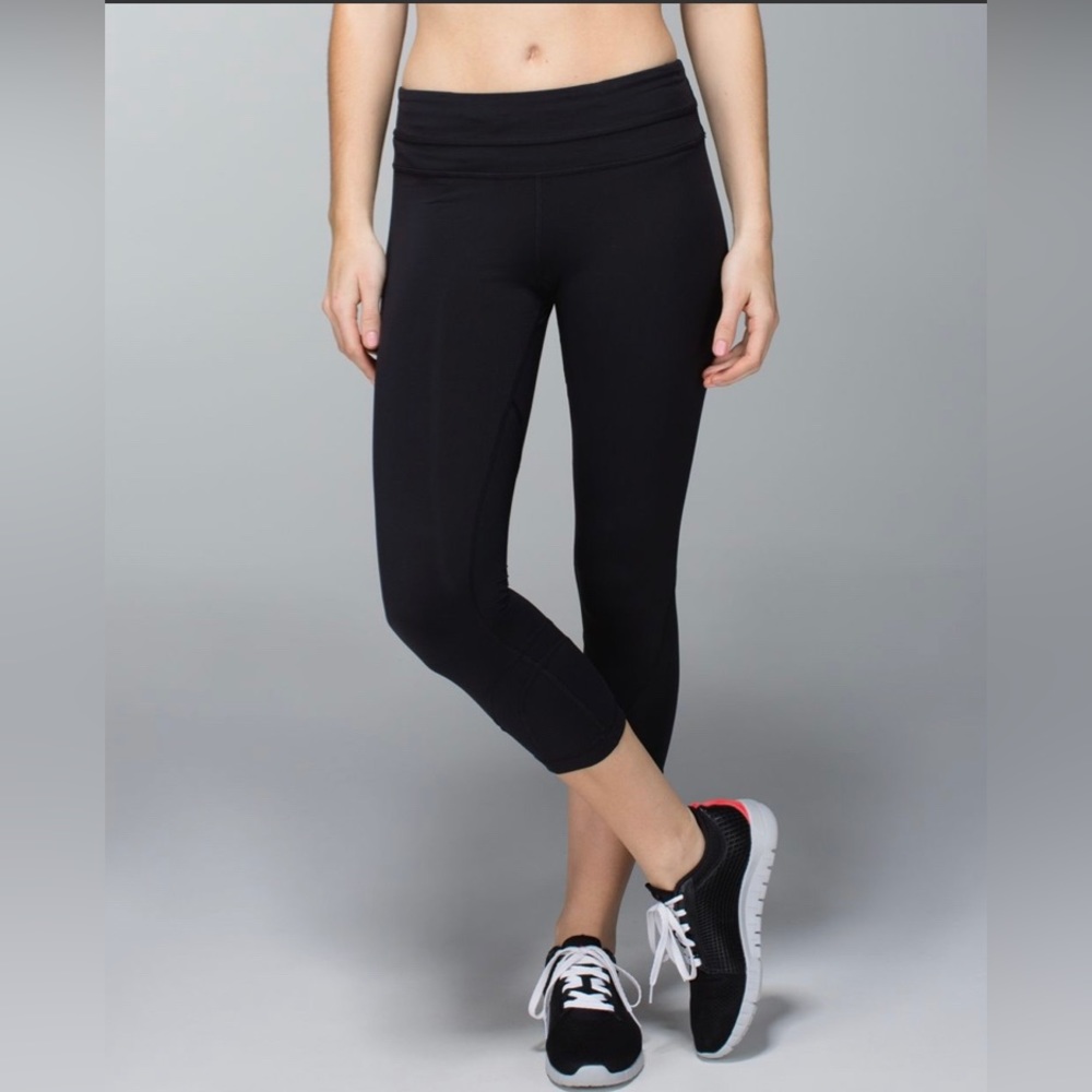 Lululemon Inspire Crop II Luxtreme in Black Sz 2